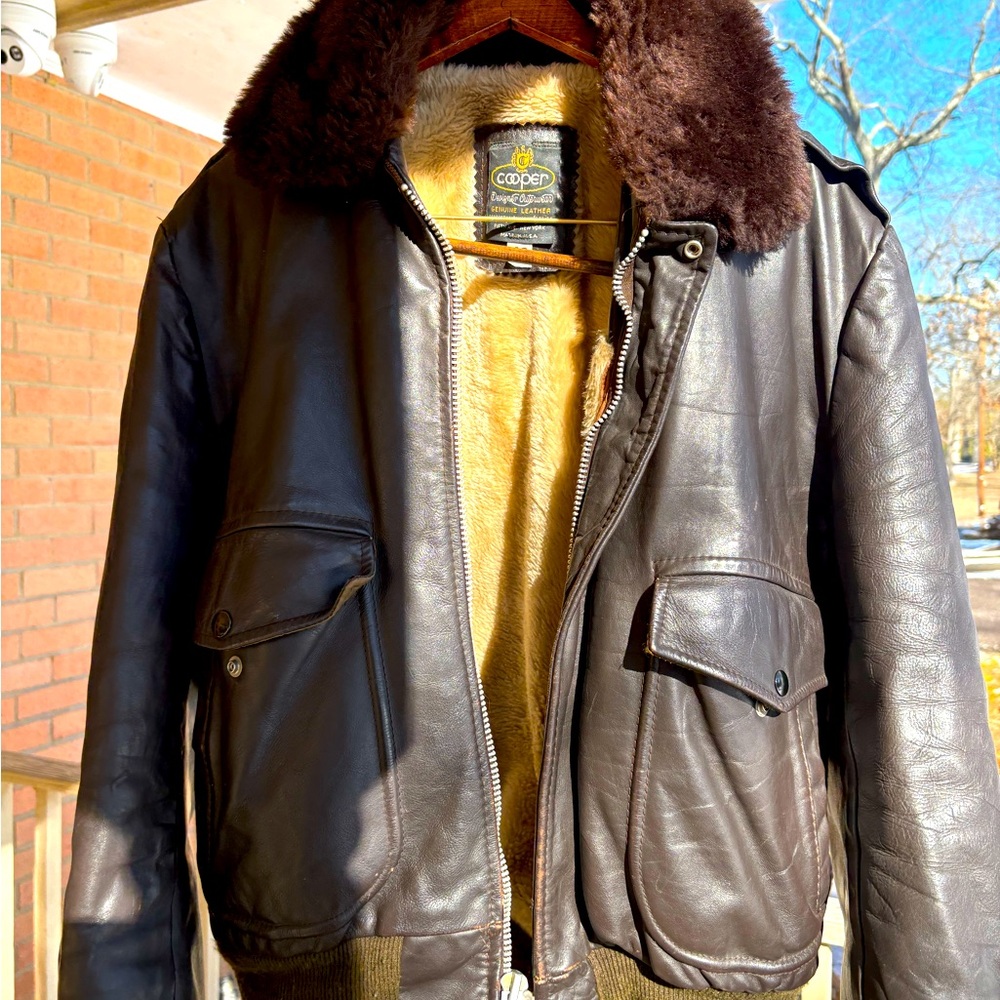 ♥️MAKE ME AN OFFER!!Authentic Cooper Bomber Coat Brown Leather fur lined